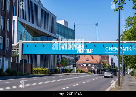 Unternehmenszentrale der Covestro AG in Leverkusen, am Chempark, NRW, Deutschland Covestro *** Unternehmenszentrale der Covestro AG in Leverkusen, im Chempark, NRW, Deutschland Covestro Stockfoto
