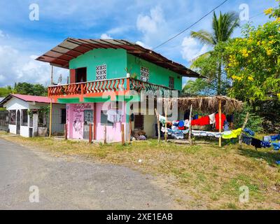 Panama, Hafen von Armuelles, typisches Haus mit zwei Etagen Stockfoto