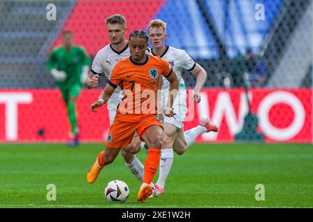 BERLIN, DEUTSCHLAND - 25. JUNI: Xavi Simons aus den Niederlanden während des Gruppenspiels der UEFA EURO 2024 zwischen den Niederlanden und Österreich im Olympiastadion am 25. Juni 2024 in Berlin. (Foto von Andre Weening/Orange Pictures)/Alamy Live News Stockfoto