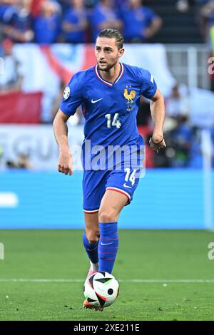 Dortmund, Deutschland. Juni 2024. Adrien Rabiot aus Frankreich während des Gruppenspiels der UEFA EURO 2024 zwischen Frankreich und Polen im BVB Stadion Dortmund. Quelle: Meng Gao/Alamy Live News Stockfoto