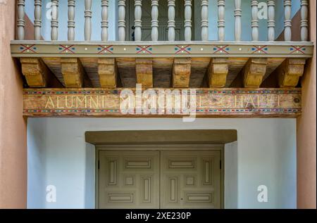 ALBUQUERQUE, NM, USA - 15. MAI 2024: Alumni Memorial Chapel an der University of New Mexico. Stockfoto