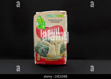 Calgary, Alberta, Kanada. September 2023. Ein Maseca Tamal Instant Corn Masa Paket mit 1,8 kg Produkt. Stockfoto