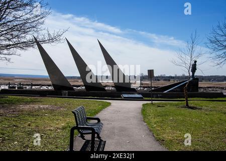 Moncton 100 Monument und Statue von Joseph Salter im Tidal Bore Park in der Innenstadt von Moncton, New Brunswick, Kanada Stockfoto