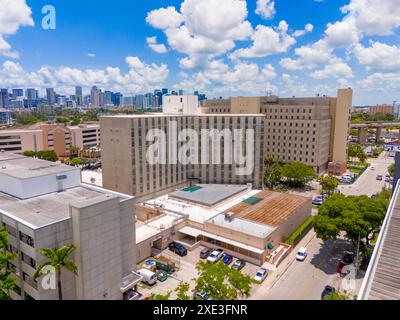 Gefängnis in Miami, Regierungsgebäude, Gerichtsgebäude. Drohnenfoto Dade County 2024 Stockfoto