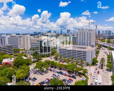 Miami Civic Center Health District. Luftaufnahme der Krankenhäuser im Dade County. Stadtlandschaften 2024 Stockfoto