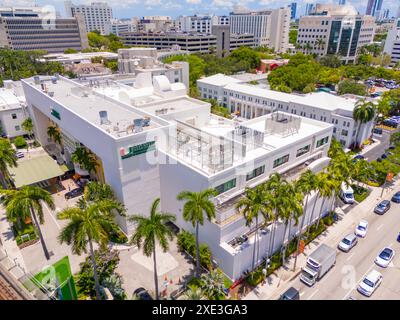 Miami, FL, USA - 31. Mai 2024: Sylvester Comprehensive Cancer Center. Luftdrohnenfoto Stockfoto