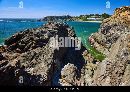 Raue Küste von Oregon und Dynamic Ocean Aerial View Stockfoto