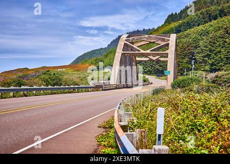 Big Creek Coastal Arch Bridge, Low Angle View Stockfoto