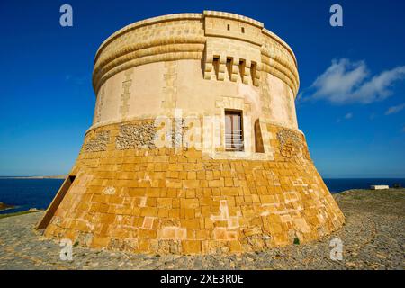 Torre de Fornells (s.XVIII). Bahia de Fornells.Menorca.Illes Balears.EspaÃ±a. Stockfoto