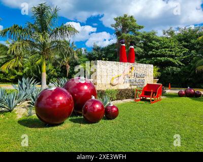 Mexiko, Cancun, Weihnachtsdekoration im Park Stockfoto