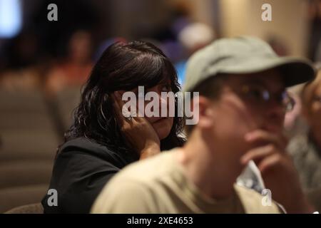 East Palestine OH June 25: NTSB-Vorsitzende Jennifer Homed spricht über die Untersuchung von East Palestine, Ohio, Entgleisung am 25. Juni 2024 Credit: Mpi34/MediaPunch Stockfoto