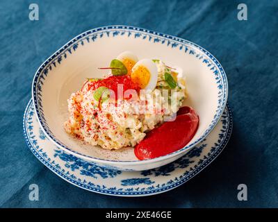 Mayonnaise-Salat mit Krabbenfleisch Stockfoto