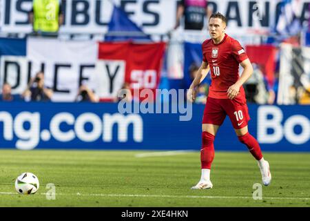 BVB Stadion Dortmund, Dortmund, Deutschland. Juni 2024. Euro 2024 Group D Fußball, Frankreich gegen Polen; Piotr Zielinski (POL) Credit: Action Plus Sports/Alamy Live News Stockfoto