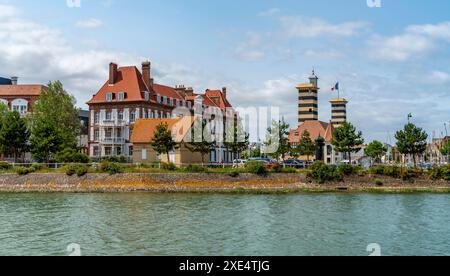 Eindruck von Trouville-sur-Mer, einer Stadt im Departement Calvados in der Normandie im Nordwesten Frankreichs Stockfoto