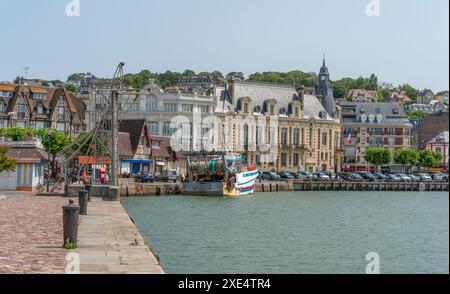 Eindruck von Trouville-sur-Mer, einer Stadt im Departement Calvados in der Normandie im Nordwesten Frankreichs Stockfoto