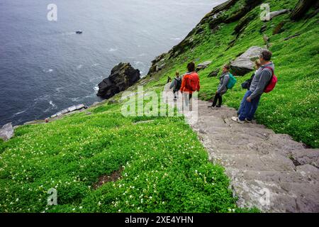 Besucher auf dem steilen Weg hinauf zum Kloster Stockfoto