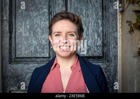 Green Party Bristol West Parliamentary Candidate, Carla Denyer, 16. Juni 2024 in Bristol, England Vereinigtes Königreich. Stockfoto