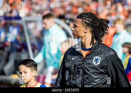 Berlin, Deutschland. Juni 2024. Nathan Ake aus den Niederlanden war beim Spiel der UEFA Euro 2024 in der Gruppe D zwischen den Niederlanden und Österreich im Olympiastadion in Berlin zu sehen. Quelle: Gonzales Photo/Alamy Live News Stockfoto