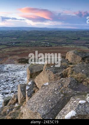 Der Titterstone Clee Hill, der dritthöchste Hügel in der Grafschaft Shropshire, England, Großbritannien. Stockfoto