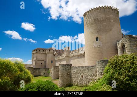 Außenansicht der mittelalterlichen Burg Cuellar, Provinz Segovia, Castilla Leon in Spanien. Stockfoto