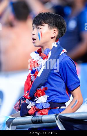 Dortmund, Deutschland. Juni 2024. Dortmund, Deutschland, 25. Juni 2024: Junger französischer Fan beim Spiel der UEFA EURO 2024 Deutschland Gruppe C zwischen Frankreich und Polen im BVB Stadion Dortmund in Dortmund. (Daniela Porcelli/SPP) Credit: SPP Sport Press Photo. /Alamy Live News Stockfoto