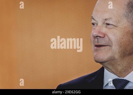 OLAF Scholz SPD, Bundeskanzler, aufgenommen im Rahmen der woechentlichen Sitzung des Kabinetts in Berlin, 26.06.2024. Berlin Deutschland *** Olaf Scholz SPD , Bundeskanzler, aufgezeichnet während der wöchentlichen Kabinettssitzung in Berlin, 26 06 2024 Berlin Deutschland Copyright: xFlorianxGaertnerxphotothek.dex Stockfoto