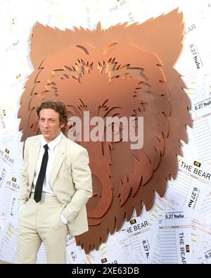 LOS ANGELES - 25. JUN: Jeremy Allen White beim Bear Season 3 Premiere Event im El Capitan am 25. Juni 2024 in Los Angeles, KALIFORNIEN Stockfoto