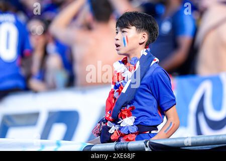 Dortmund, Deutschland. Juni 2024. Dortmund, Deutschland, 25. Juni 2024: Junger französischer Fan beim Spiel der UEFA EURO 2024 Deutschland Gruppe C zwischen Frankreich und Polen im BVB Stadion Dortmund in Dortmund. (Daniela Porcelli/SPP) Credit: SPP Sport Press Photo. /Alamy Live News Stockfoto
