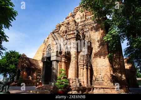 Türme von Po Nagar in der Nähe von Nha Trang, Vietnam, Indochina, Südostasien, Asien Copyright: NagyxMelinda 1265-438 Stockfoto