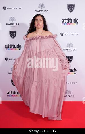 Mabel nahm an den Peugeot Attitude Pride Awards 2024 im Raffles London Teil. Bilddatum: Mittwoch, 26. Juni 2024. Stockfoto