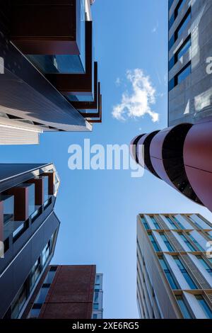 Blick in die Mitte der Entwicklung, einschließlich Büro- und Wohnblocks. Circus Street, Brighton, Großbritannien. Architekt: Stockfoto