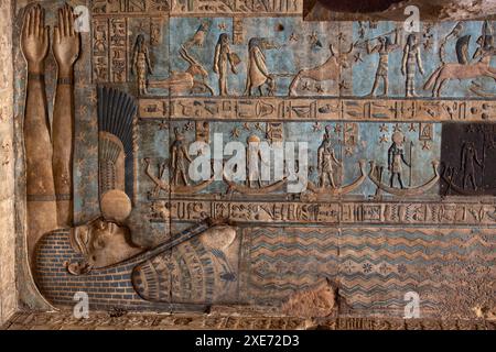 Deckenreliefs, Vestibül, Tempel des Hathor, Dendera, Qena, Ägypten, Nordafrika, Afrika Copyright: RichardxMaschmeyer 801-3921 Stockfoto