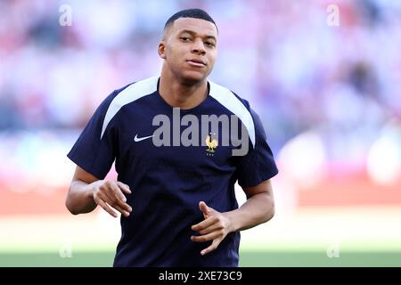 Dortmund, Deutschland. Juni 2024. Kylian Mbappe von Frankreich während des Gruppenspiels der UEFA Euro 2024 zwischen Frankreich und Polen im BVB Stadion Dortmund am 25. Juni 2024 in Dortmund. Quelle: Marco Canoniero/Alamy Live News Stockfoto