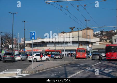 Bratislava, Slowakei - 20. Januar 2024 : Hauptbahnhof oder Hauptbahnhof von Bratislava. (Bratislava hlavna Stockfoto