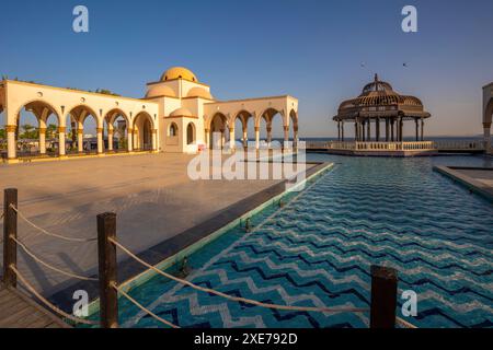 Blick auf die Ankunftsplatte in der Altstadt von Sahl Hasheesh, Sahl Hasheesh, Hurghada, Gouvernement des Roten Meeres, Ägypten, Nordafrika, Afrika Stockfoto