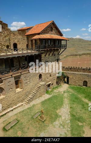 Udabno, Georgien – 20. Juni 2024: David Gareji ist ein orthodoxes Kloster in der Region Kachetien in Georgien. Stockfoto