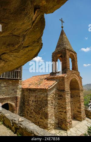 Udabno, Georgien – 20. Juni 2024: David Gareji ist ein orthodoxes Kloster in der Region Kachetien in Georgien. Stockfoto