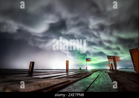 Dicke Wolken vor dem Sturm Stockfoto