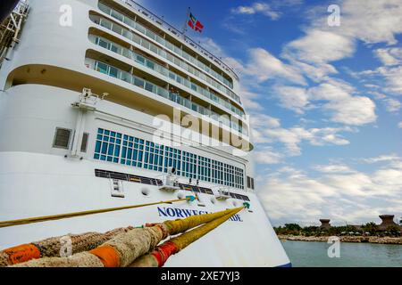 Die tropische Odyssee des norwegischen Jade: Entdecken Sie Puerto Platas ländliche Köstlichkeiten Stockfoto