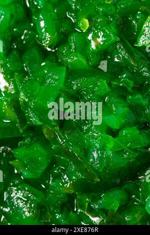 Chicago Style Neon Pickle Relish in a Bowl Stockfoto