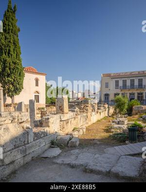 Antike Überreste der römischen Agora, die in Athen während der Römerzeit, Athen, Griechenland, am 17. August 2024 erbaut wurde Stockfoto