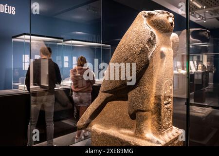 Statue des Gottes Re-Horakhty Stockfoto