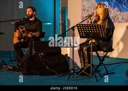 Darbietung von Maria del Mar Bonet und Borja Penalba Stockfoto