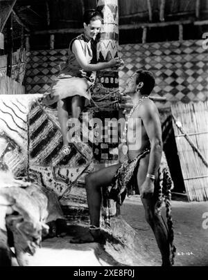 NINA MAE McKinney und PAUL ROBESON in SANDERS OF THE RIVER 1935 Regisseur ZOLTAN KORDA Story Edgar Wallace Produzent Alexander Korda London Film Productions / United Artists Stockfoto