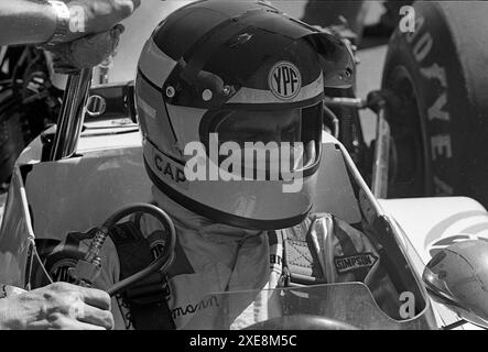 Der argentinische Rennfahrer Carlos Reutemann beim Gran Premio Argentina Fórmula UNO (Grand Prix der argentinischen Formel 1) in Buenos Aires, Januar 1973. Stockfoto