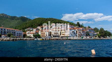 Moscenicka Draga, Kroatien - 11. August 2022 : Moscenicka draga Dorf im Sommer. Istrien. Adria. Kvarner Bucht. Croati Stockfoto