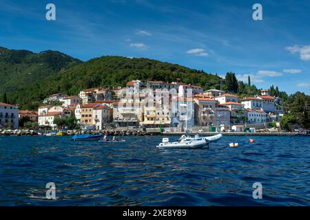 Moscenicka Draga, Kroatien - 11. August 2022 : Moscenicka draga Dorf im Sommer. Istrien. Adria. Kvarner Bucht. Croati Stockfoto