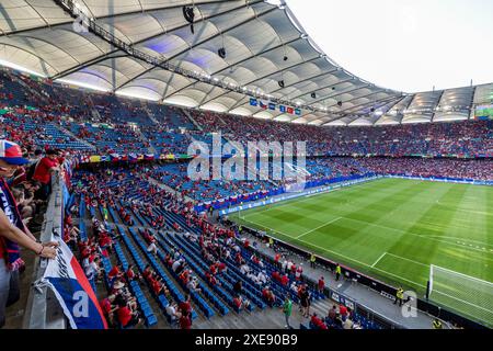 Hamburg, Deutschland. Juni 2024. Das Volksparkstadion ist bereit für das Spiel der UEFA Euro 2024 in der Gruppe F zwischen Tschechien und der Türkei in Hamburg. Quelle: Gonzales Photo/Alamy Live News Stockfoto