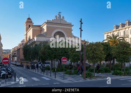 Nizza, Frankreich - 26. März 2019: Die Kirche Notre-Dame-des-Grâces in Nizza, auch bekannt als Kirche des Gelübdes (glèia dóu Vout in Nizza, chiesa del voto i.) Stockfoto