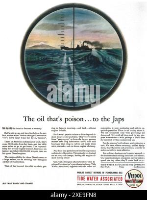 1944 WW2 Tide Water Associated Oil Company Ad - Veedol Motor Oil Japanischer Tanker im Periskop-Anblick eines U-Bootes der US Navy Stockfoto